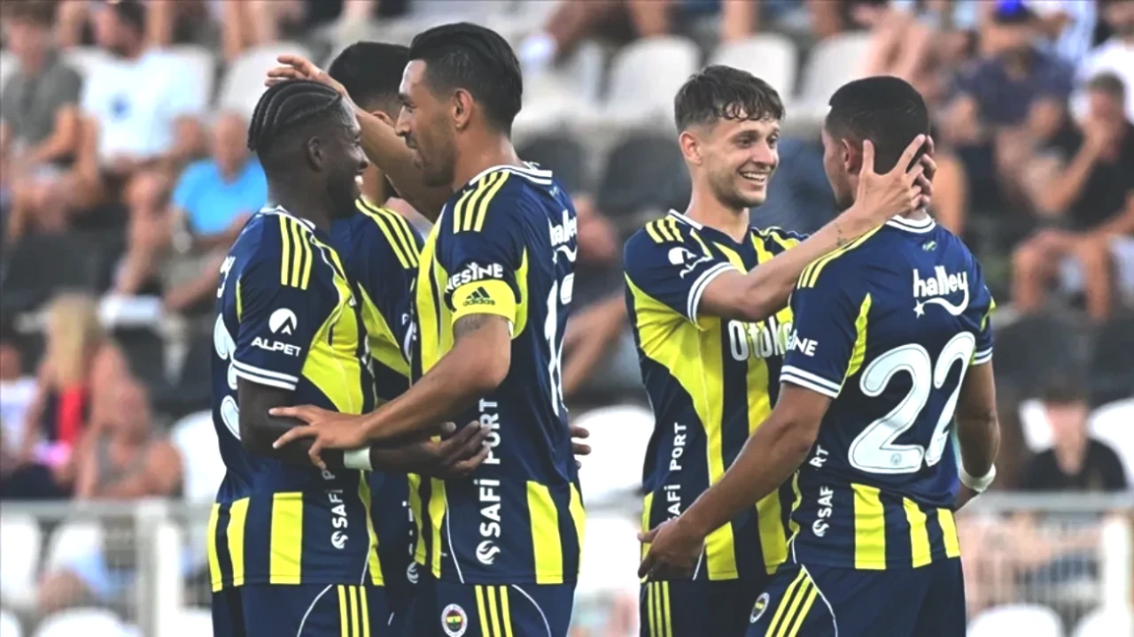 UD Leiria Fenerbahçe Maçında Şaşırtan İlk 11! John Duran Oynayacak mı?