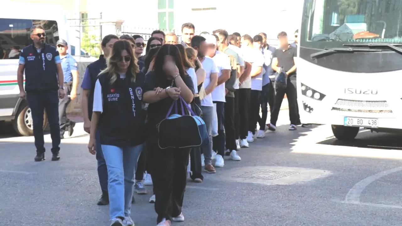 Çağrı Merkezi İle 11 Milyonluk Vurgun! 26 Kişi Eskort Tuzaklarında Tutuklandı