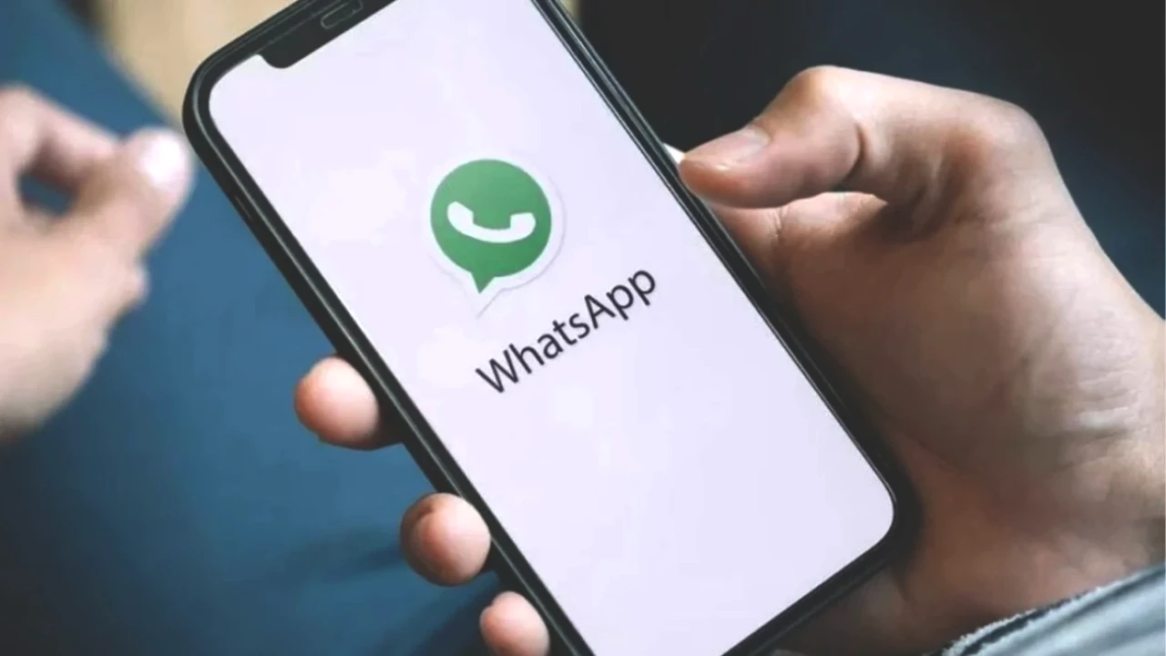WhatsApp'tan Çarpıcı Yenilik! Kişiye Özel Reklamlar Test Edilmeye Başlandı